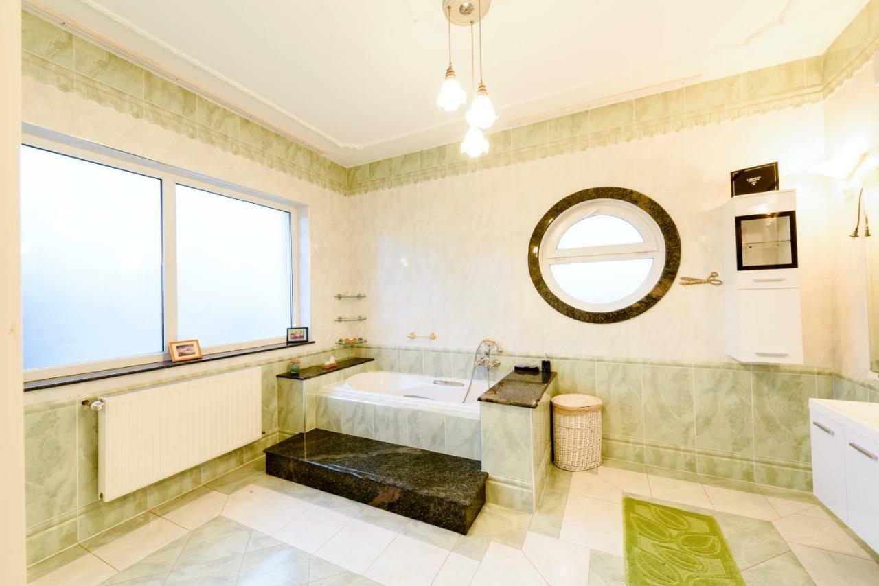 Elite Boutique Villa Oerkeny Orkeny Екстер'єр фото